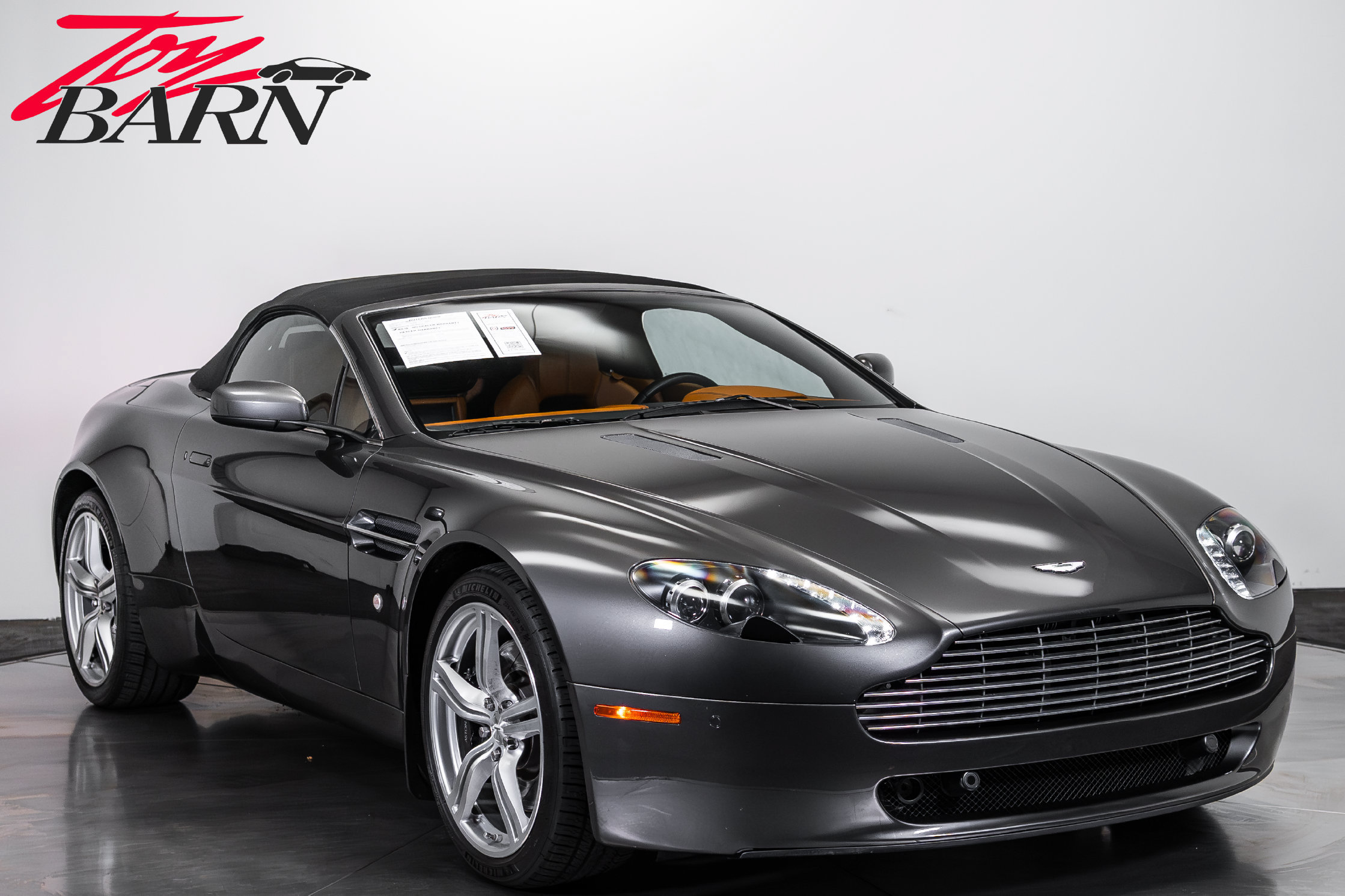Used 2009 Aston Martin V8 Vantage Roadster RWD image 15