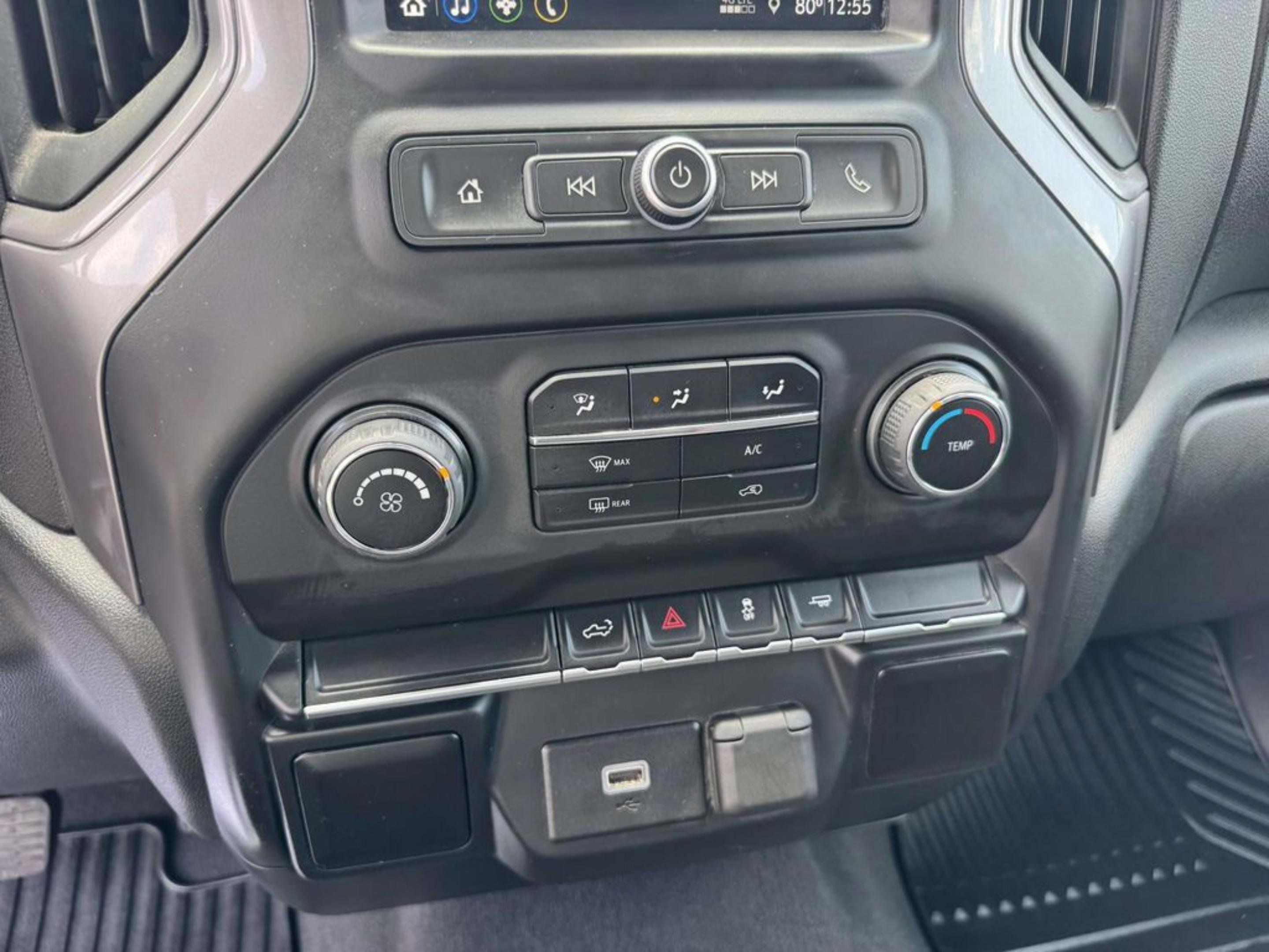 Used 2019 Chevrolet Silverado 1500 Custom w/ Custom Value Package RWD image 15