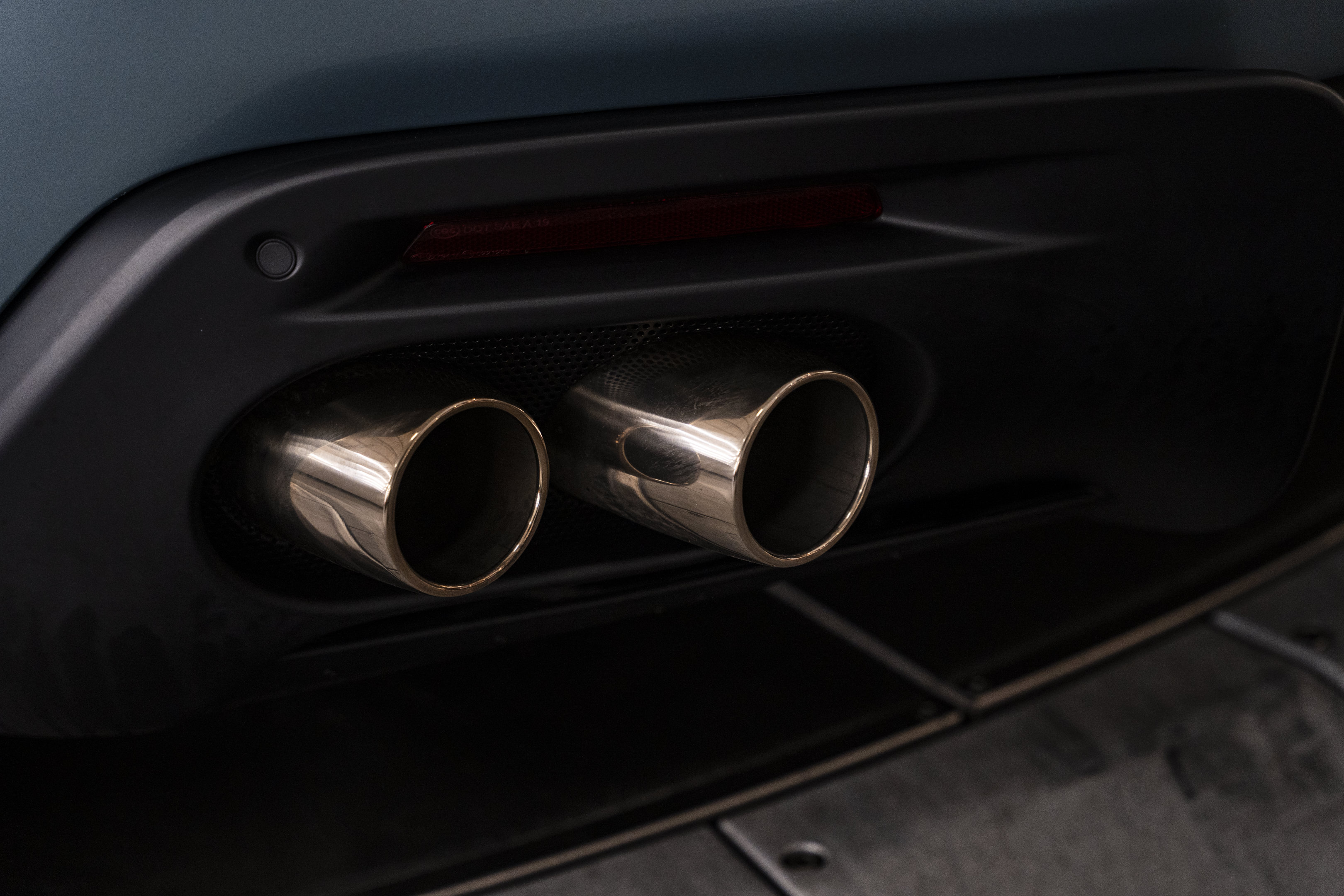 Used 2025 Ferrari Roma Spider RWD image 19