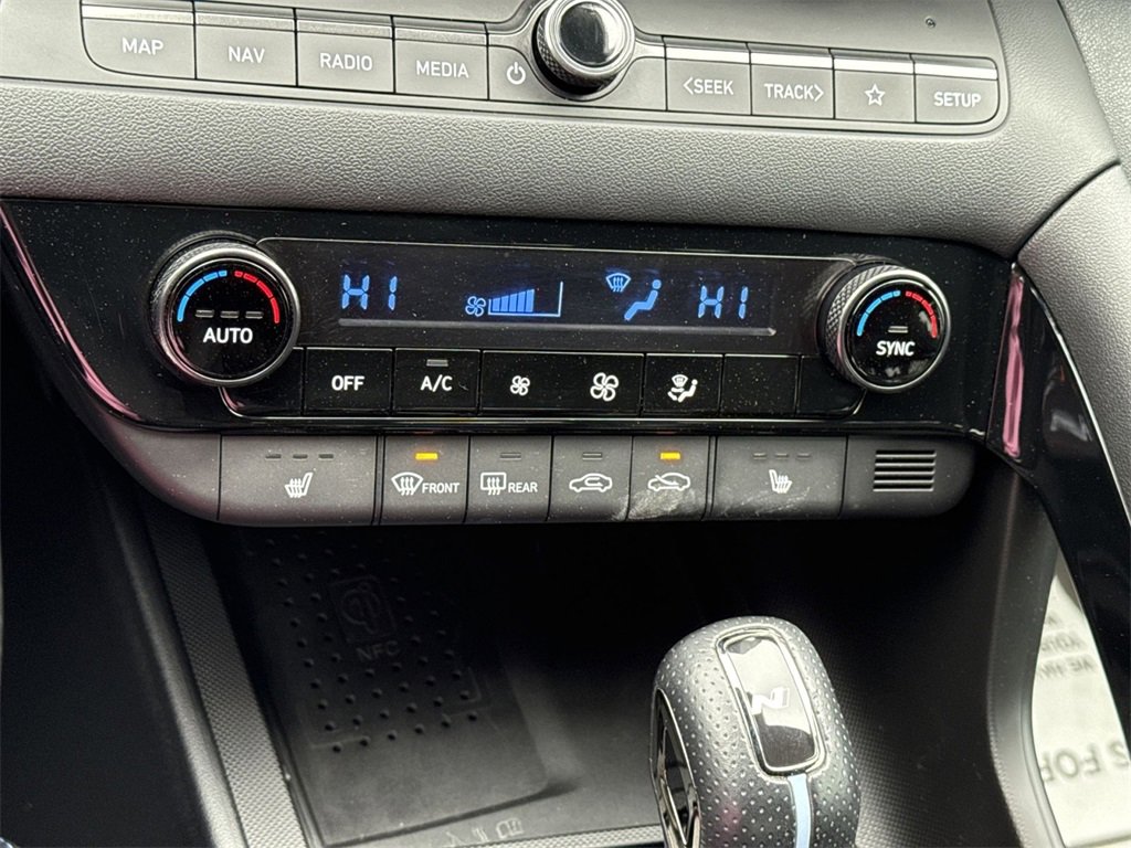 Used 2022 Hyundai Elantra N image 42