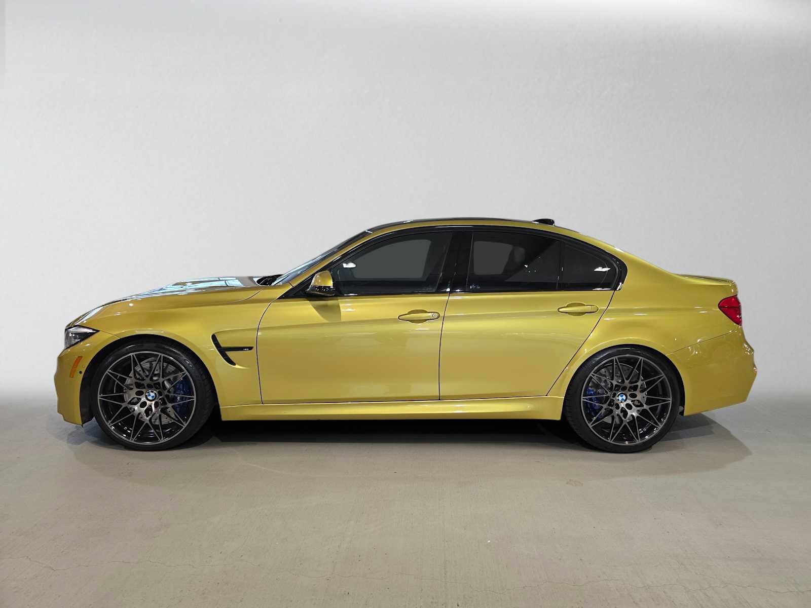 Used 2018 BMW M3 RWD image 6