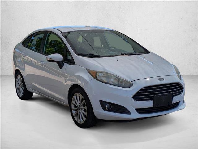Used 2014 Ford Fiesta SE w/ Equipment Group 201A image 3