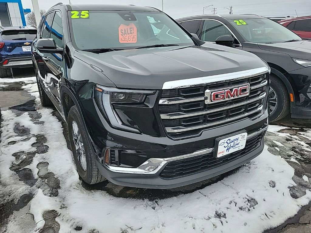 Used 2025 GMC Acadia Elevation image 3