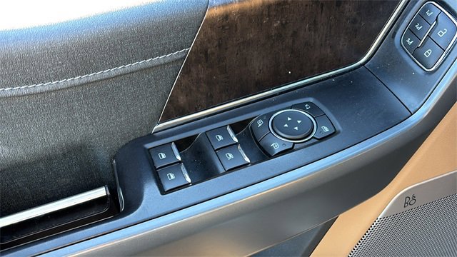 Used 2022 Ford F150 Lariat w/ Equipment Group 502A High image 10