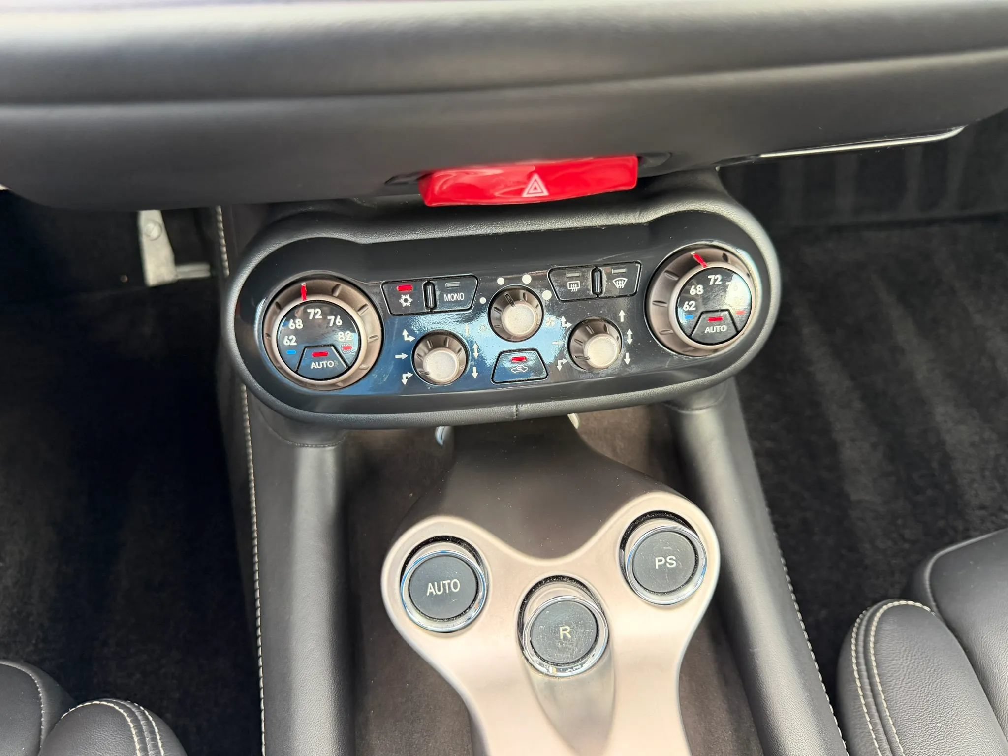 Used 2010 Ferrari California RWD image 38