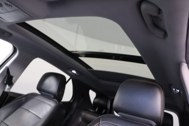 Used 2023 Chevrolet Equinox Premier AWD/4WD image 19