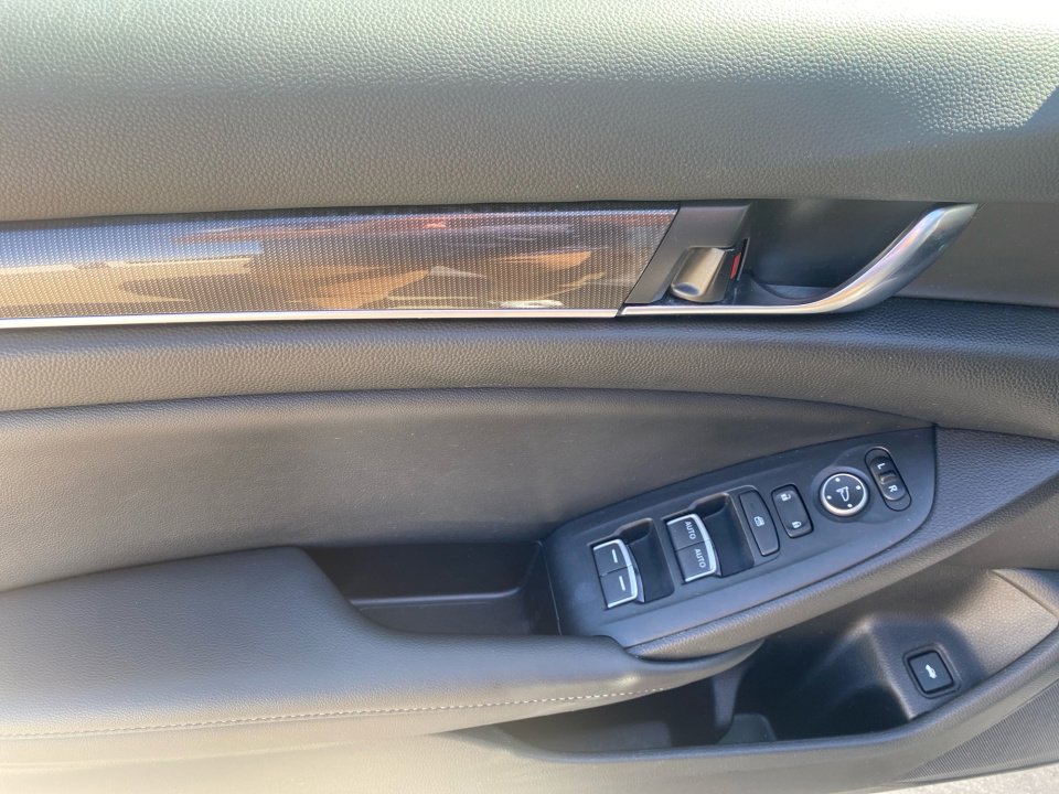 Used 2022 Honda Accord Sport image 35