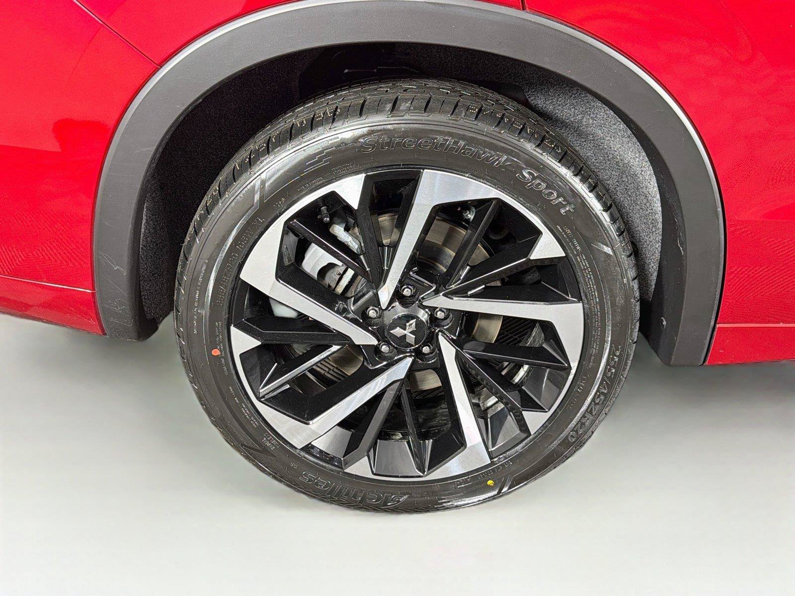 Used 2024 Mitsubishi Outlander SEL AWD/4WD image 34