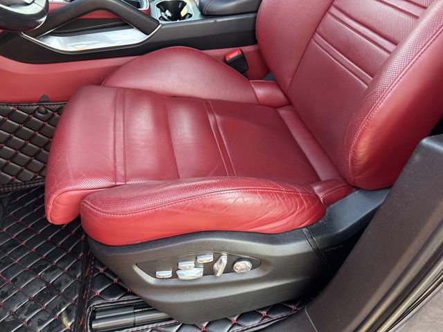 Used 2021 Porsche Cayenne Turbo image 13