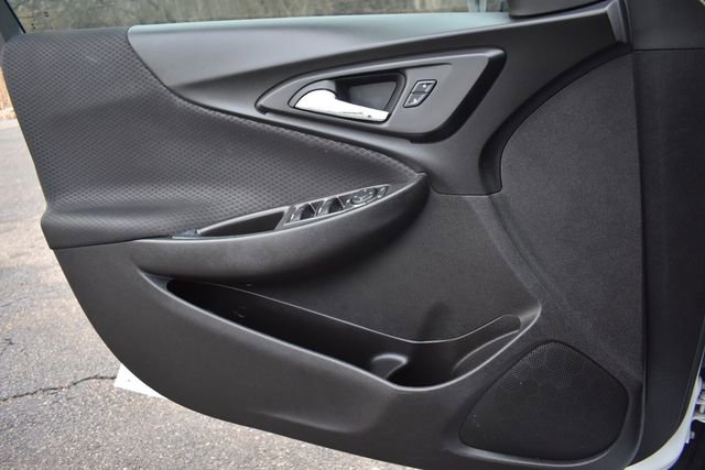 Certified 2017 Chevrolet Malibu LT w/ LPO, Convenience Package 2 image 31