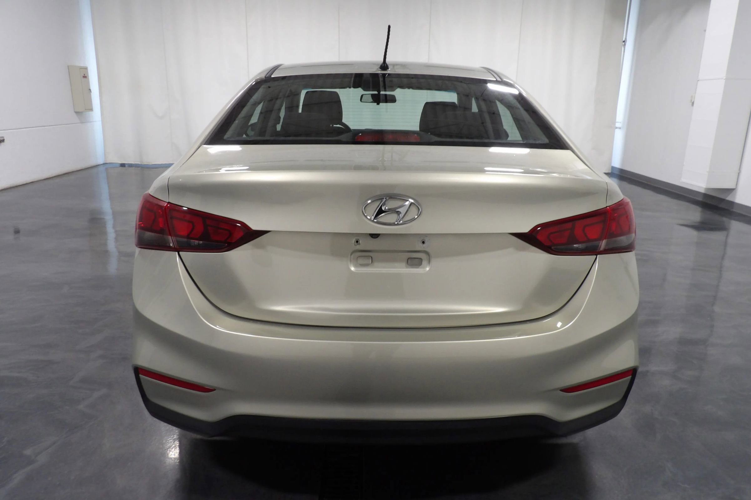 Used 2018 Hyundai Accent SE image 5