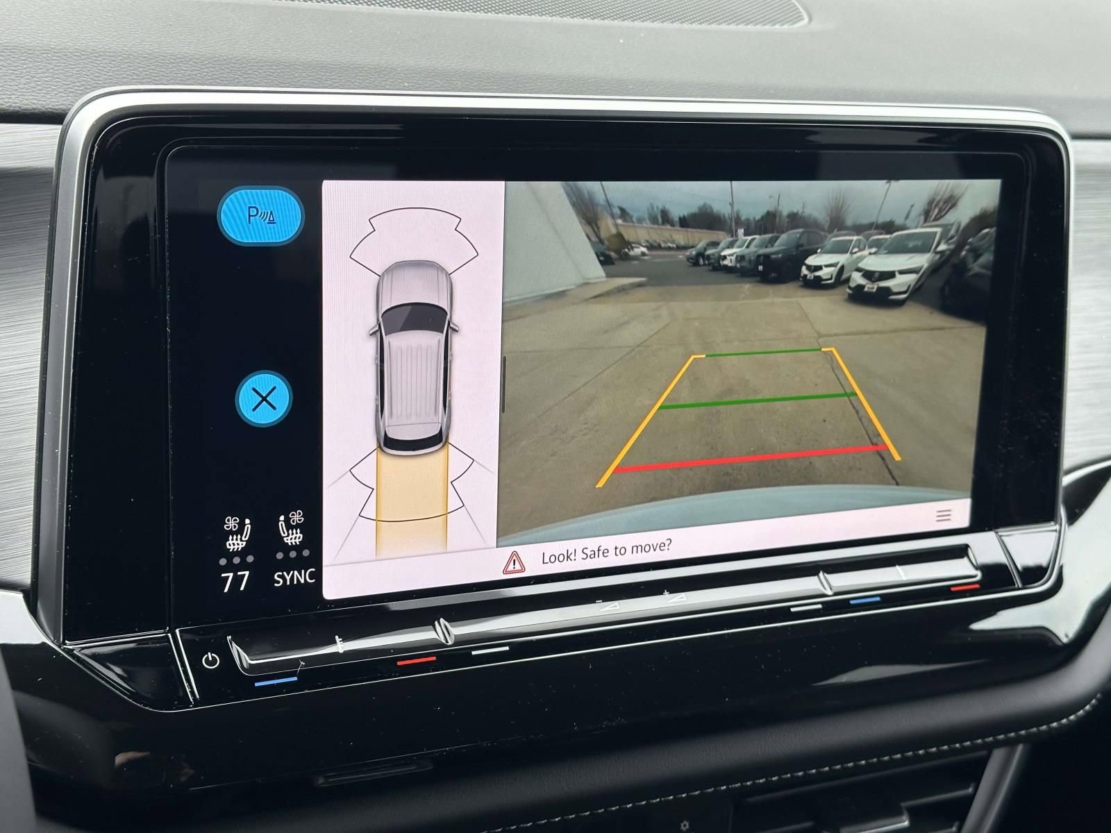 Certified 2025 Volkswagen Atlas Cross Sport SE w/ Black Wheel Package image 18