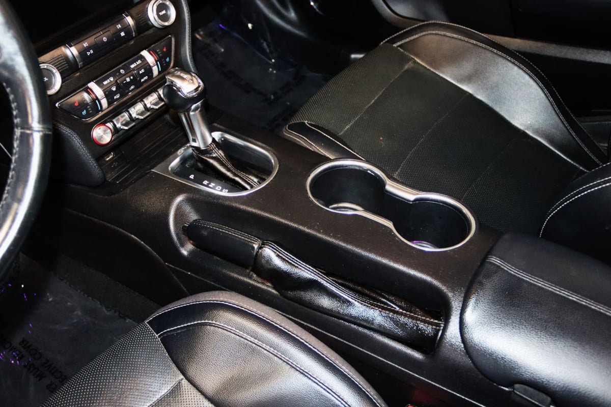 Used 2019 Ford Mustang Premium RWD image 43