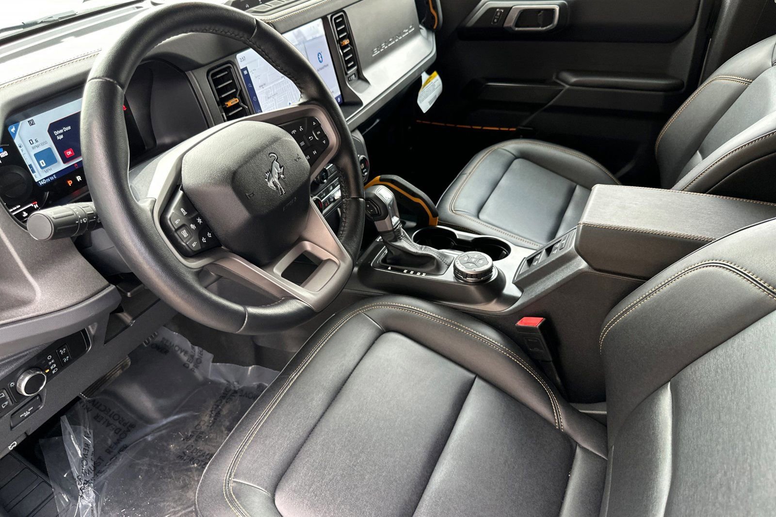 Used 2024 Ford Bronco Badlands image 10