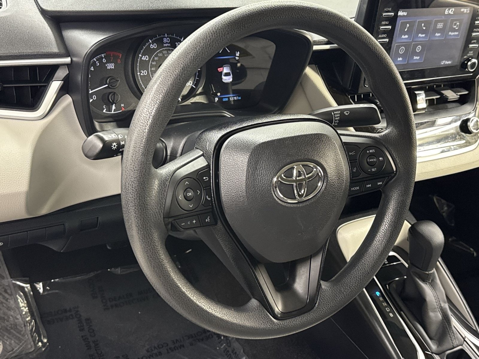 Used 2020 Toyota Corolla L FWD image 28