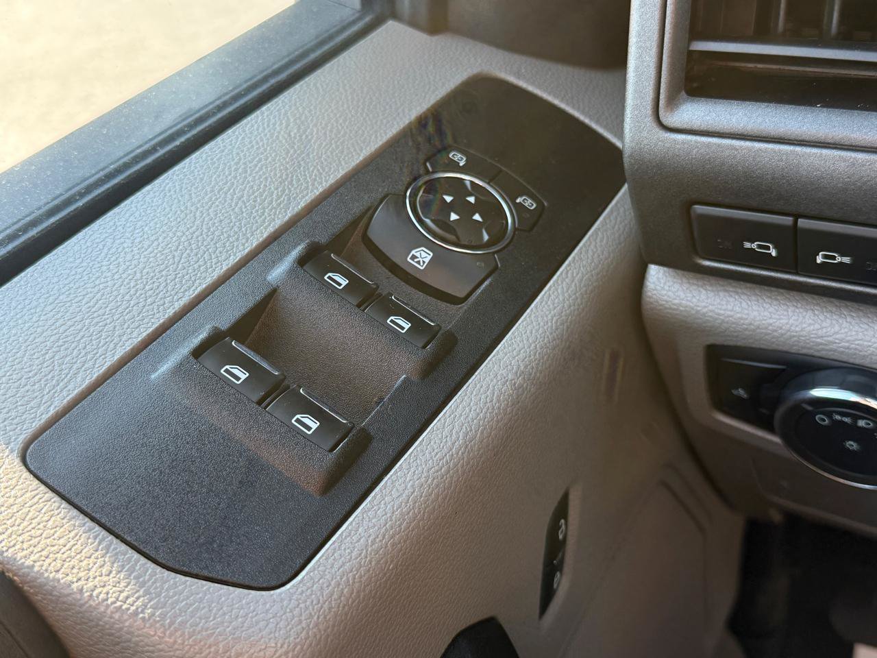 Used 2021 Ford F350 XL w/ Power Equipment Group AWD/4WD image 15