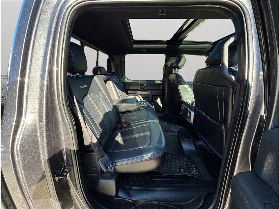 Used 2017 Ford F150 Platinum w/ Equipment Group 701A Luxury image 44