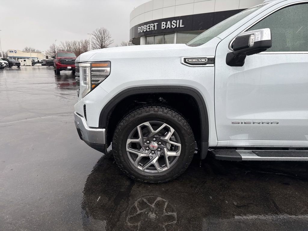 New 2026 GMC Sierra 1500 SLT AWD/4WD image 5
