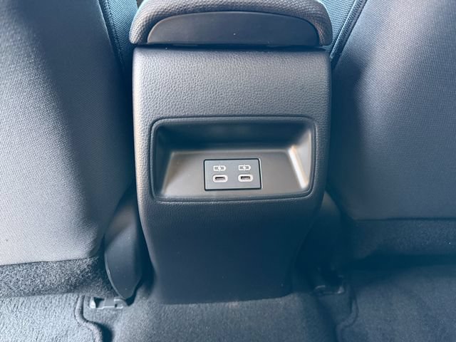 Used 2025 Toyota Corolla LE FWD image 29