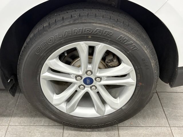 Used 2019 Ford Edge SEL w/ Equipment Group 201A AWD/4WD image 7