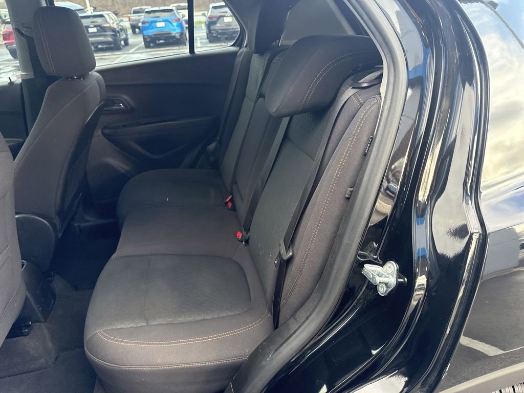 Used 2018 Chevrolet Trax LS image 18