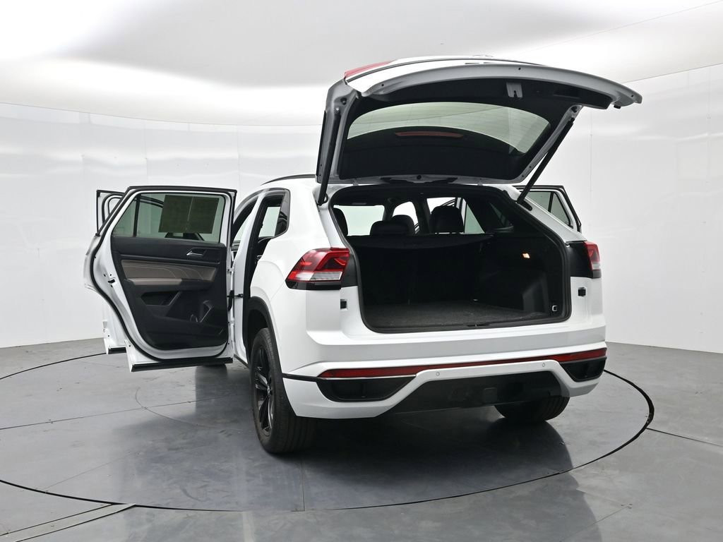 Used 2023 Volkswagen Atlas Cross Sport SEL R-Line image 4