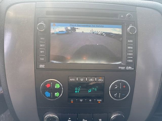 Used 2011 Chevrolet Avalanche LT image 24