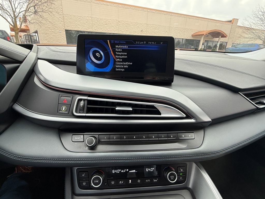 Used 2015 BMW i8 image 19