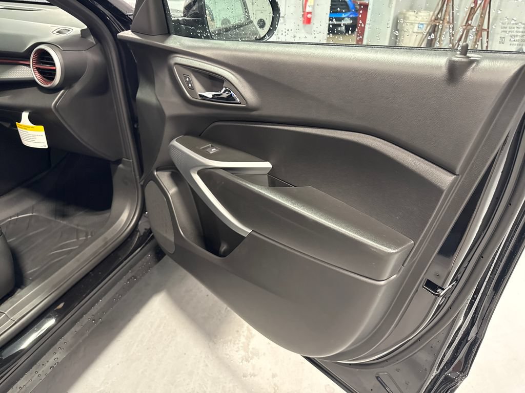 New 2026 Chevrolet Trax RS w/ Sunroof Package FWD image 36