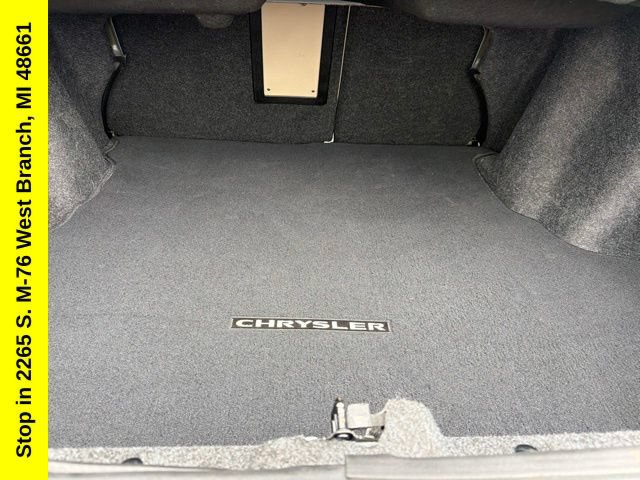 Used 2013 Chrysler 200 Touring FWD image 14