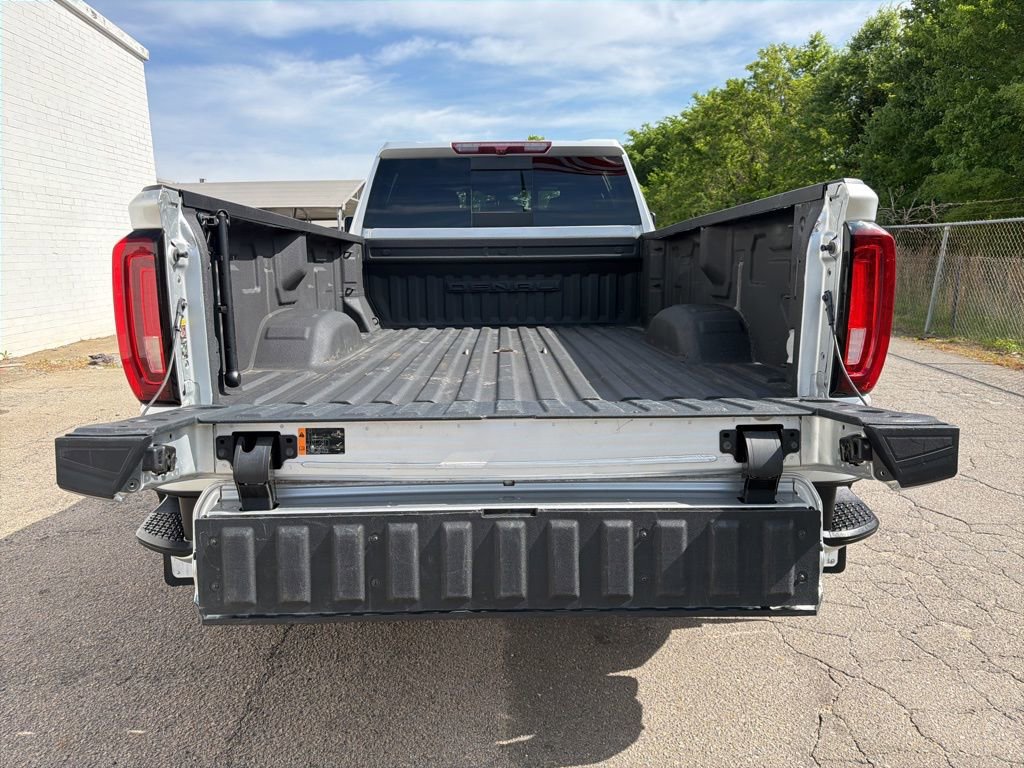 Used 2023 GMC Sierra 3500 Denali AWD/4WD image 20
