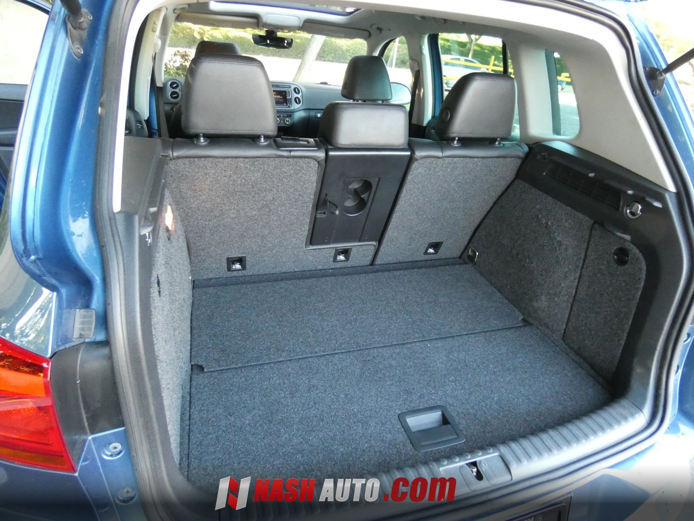 Used 2017 Volkswagen Tiguan SEL FWD image 66