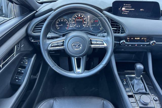 Used 2019 MAZDA MAZDA3 Hatchback w/ Premium Package FWD image 14