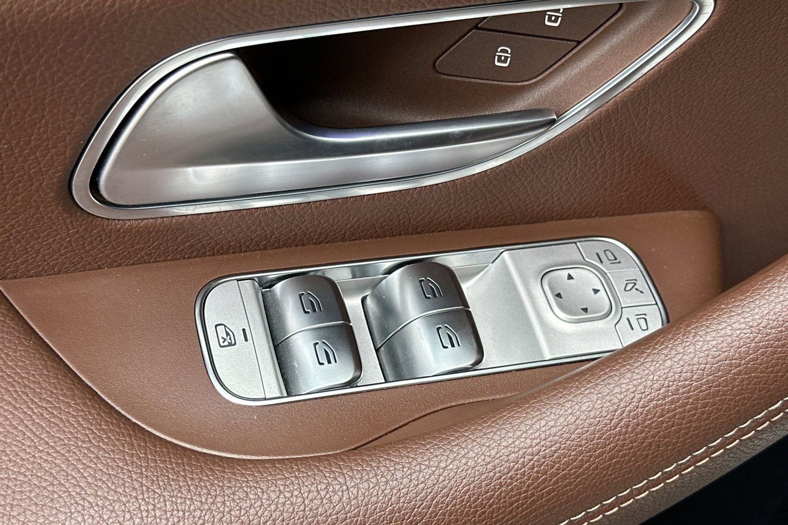 Certified 2024 Mercedes-Benz GLE 350 4MATIC image 15