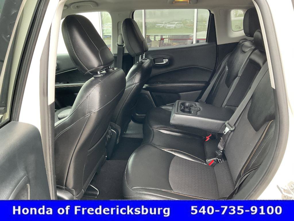 Used 2019 Jeep Compass Latitude w/ Popular Equipment Group AWD/4WD image 27