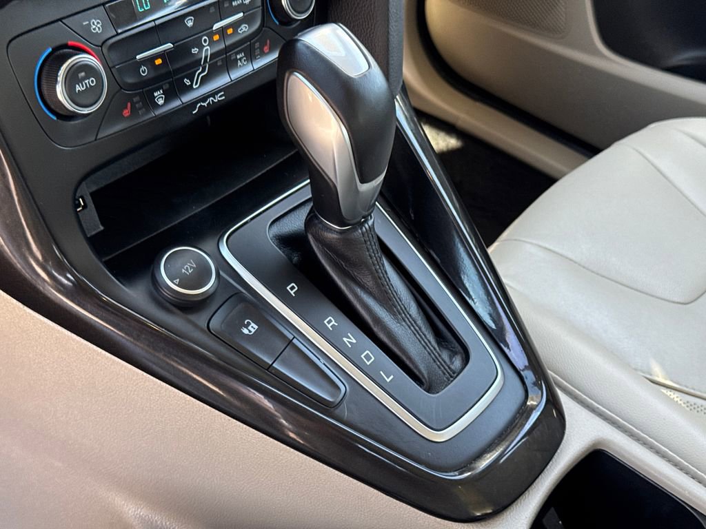 Used 2017 Ford Focus Electric Hatchback image 26