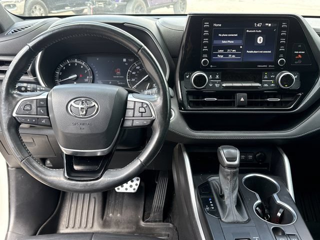 Used 2021 Toyota Highlander XSE FWD image 8