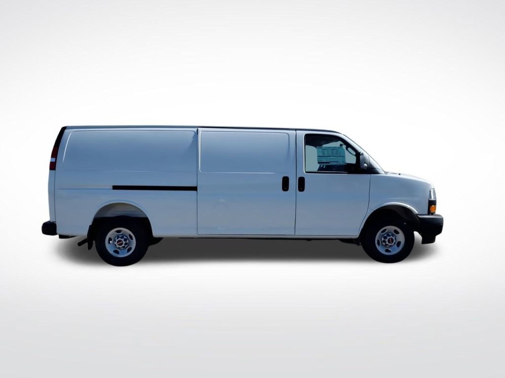 New 2025 GMC Savana 3500 Extended w/ Driver Convenience Package image 10