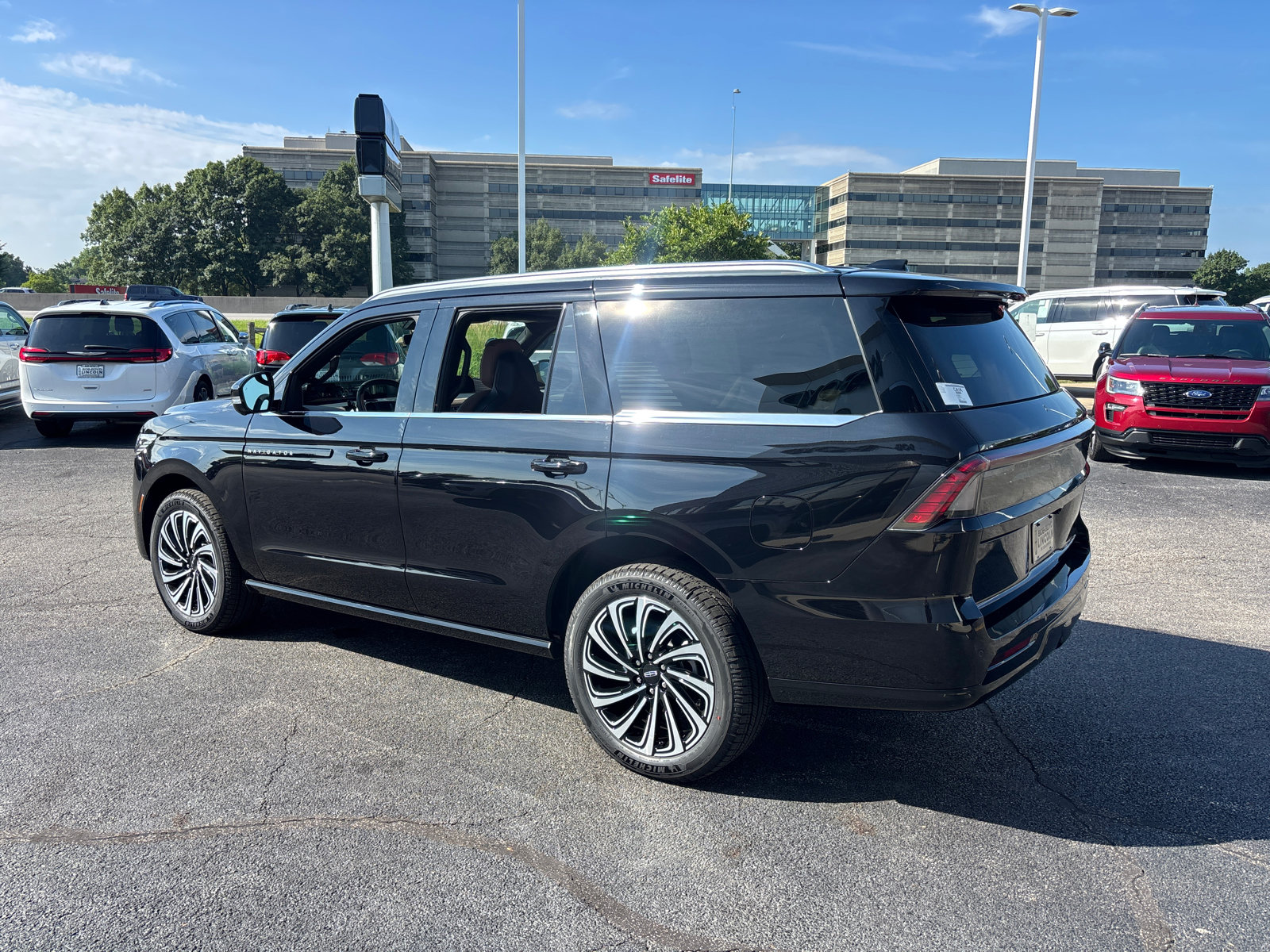 New 2027 Lincoln Navigator Black Label AWD/4WD image 5