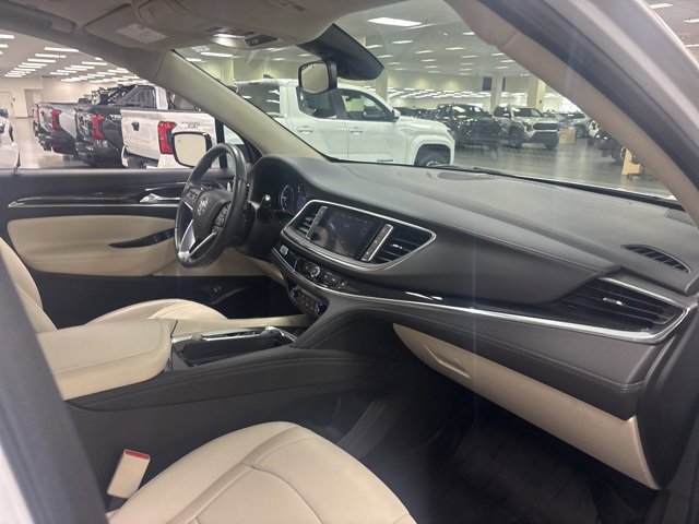 Used 2023 Buick Enclave Essence w/ Experience Buick Package image 9