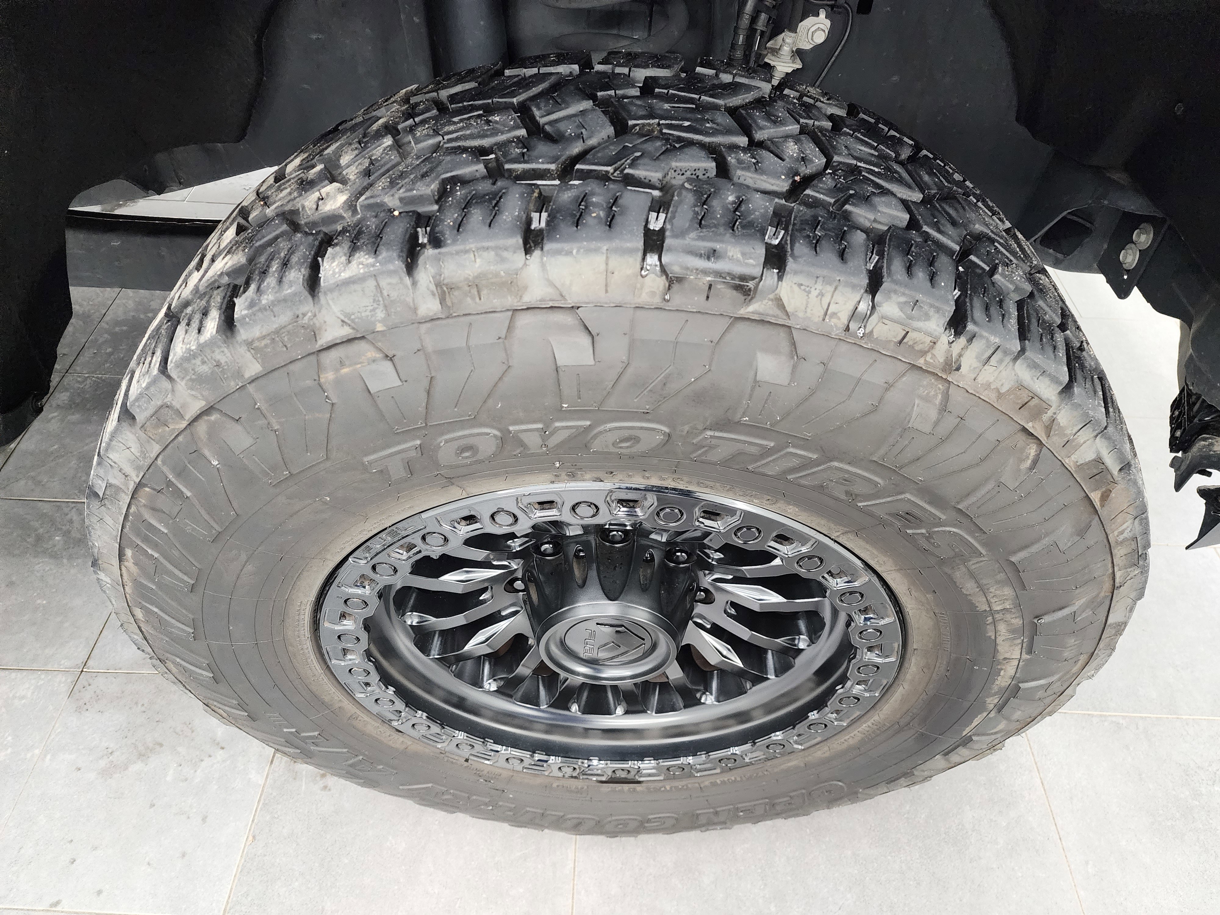 Used 2022 Ford F250 XLT w/ Black Appearance Package image 3