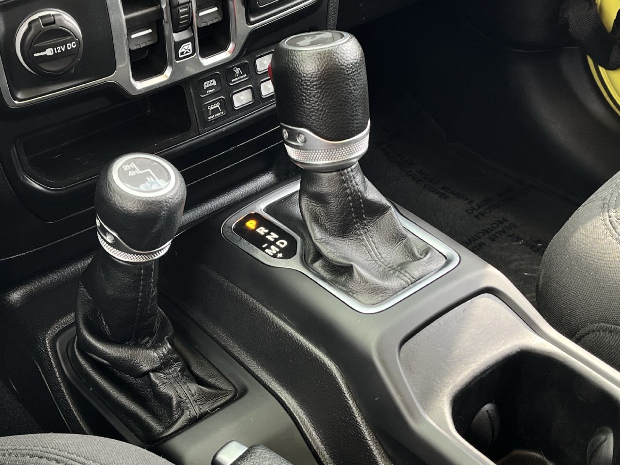 Used 2022 Jeep Wrangler Unlimited Sport AWD/4WD image 17