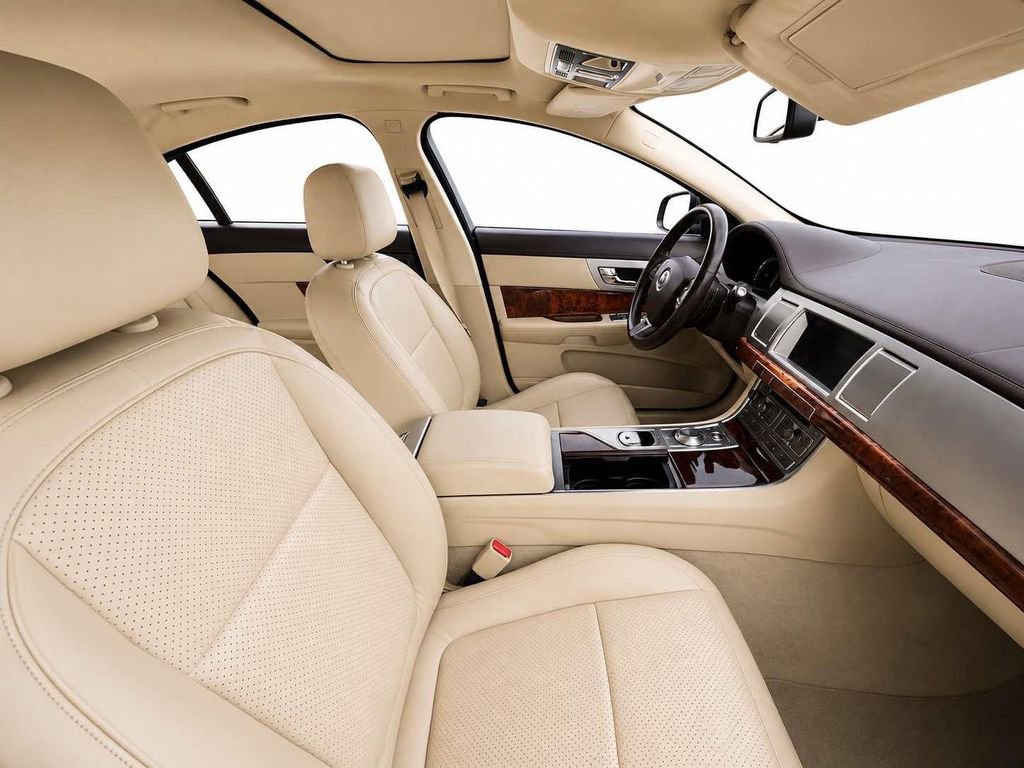 Used 2009 Jaguar XF Supercharged RWD image 13