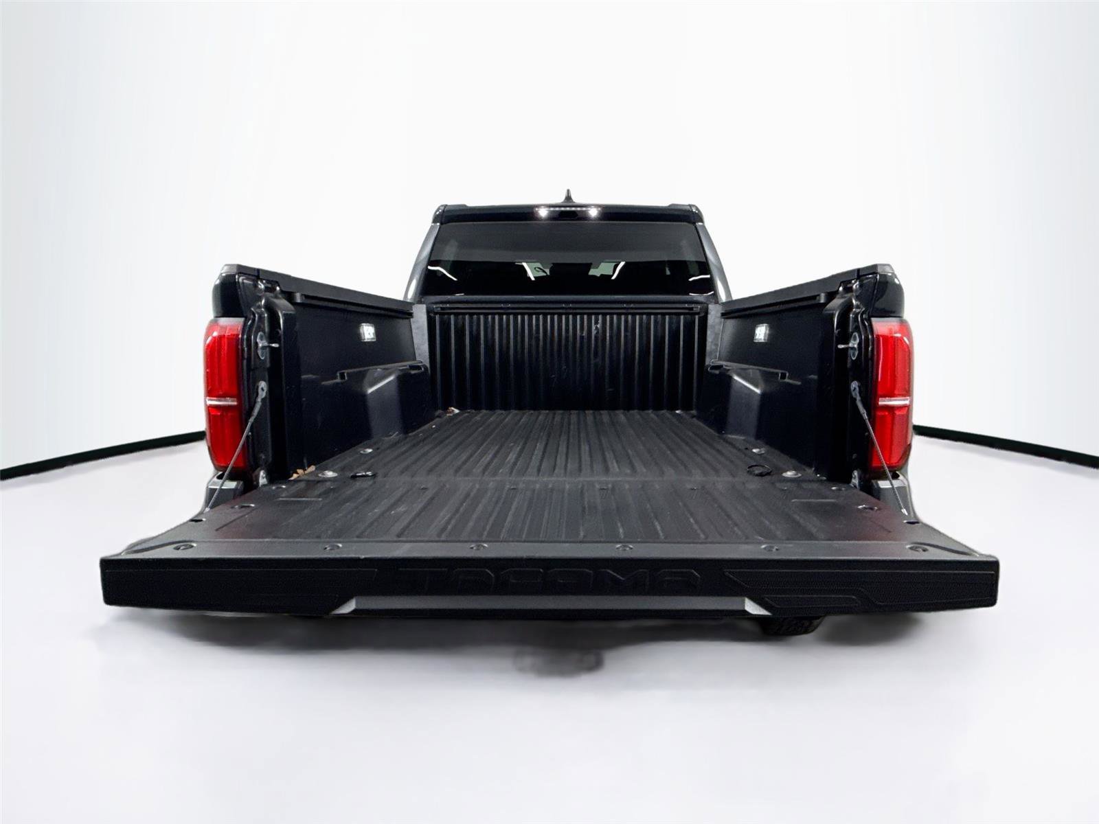 Certified 2025 Toyota Tacoma TRD Off-Road image 34