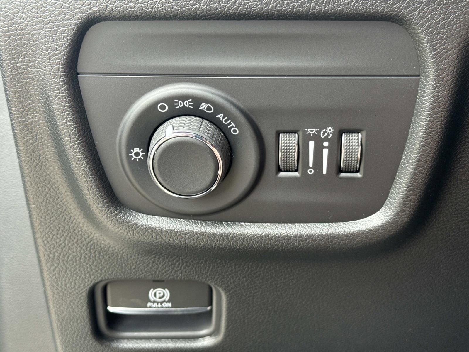 New 2026 Jeep Grand Cherokee L Laredo image 20