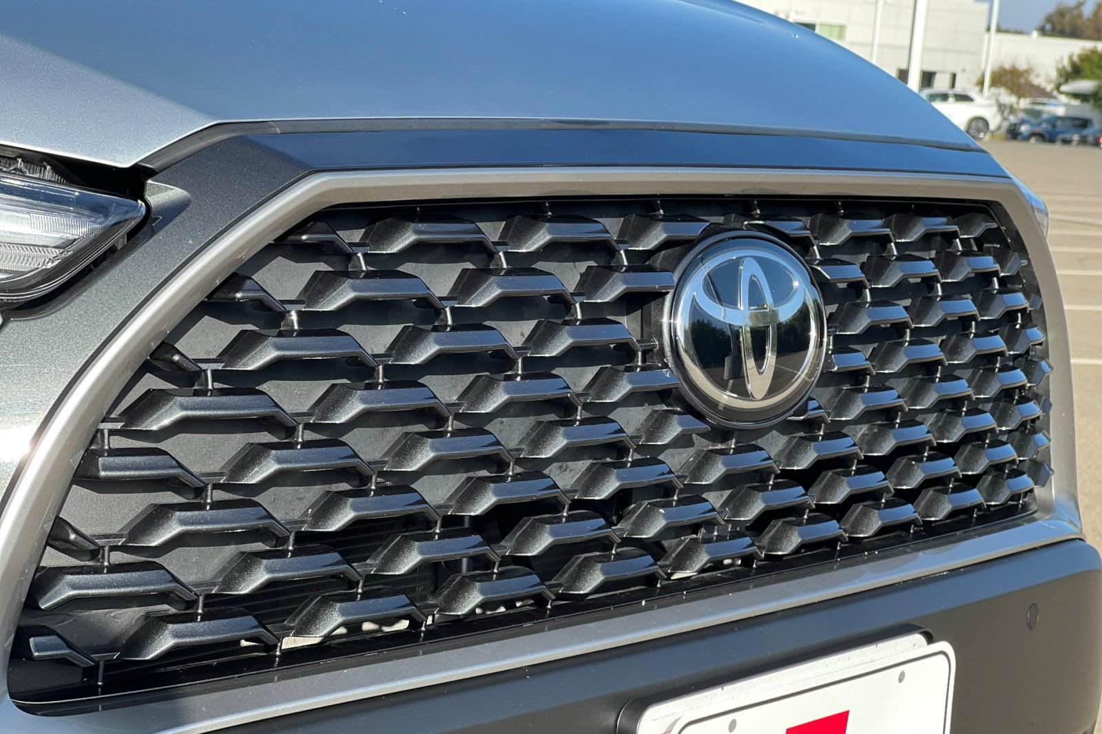 Certified 2025 Toyota Corolla Cross XLE FWD image 43