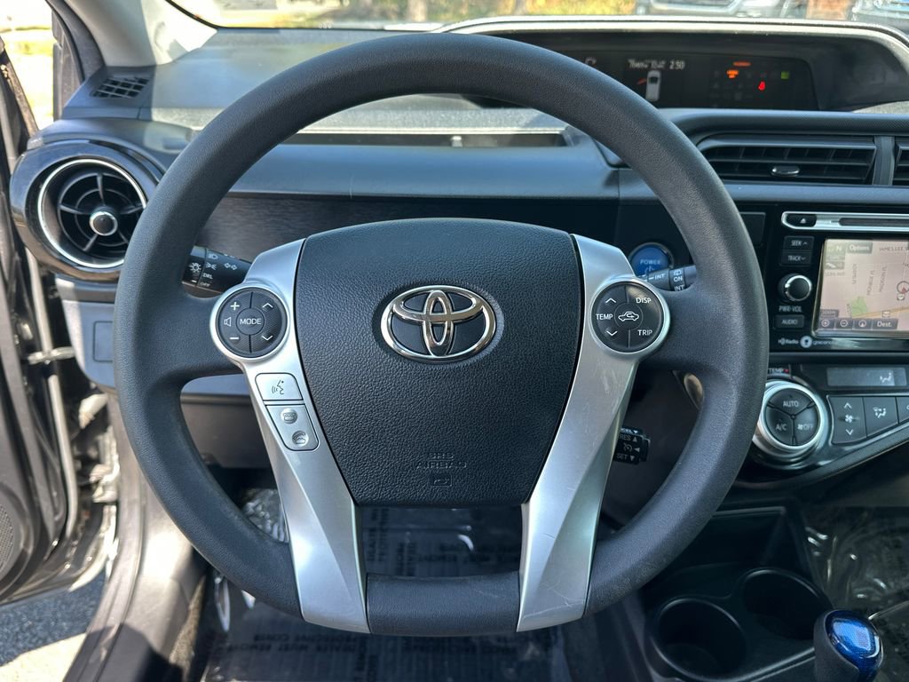Used 2015 Toyota Prius C Three image 21
