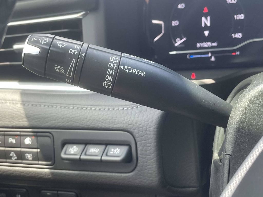 Used 2023 GMC Yukon Denali AWD/4WD image 31