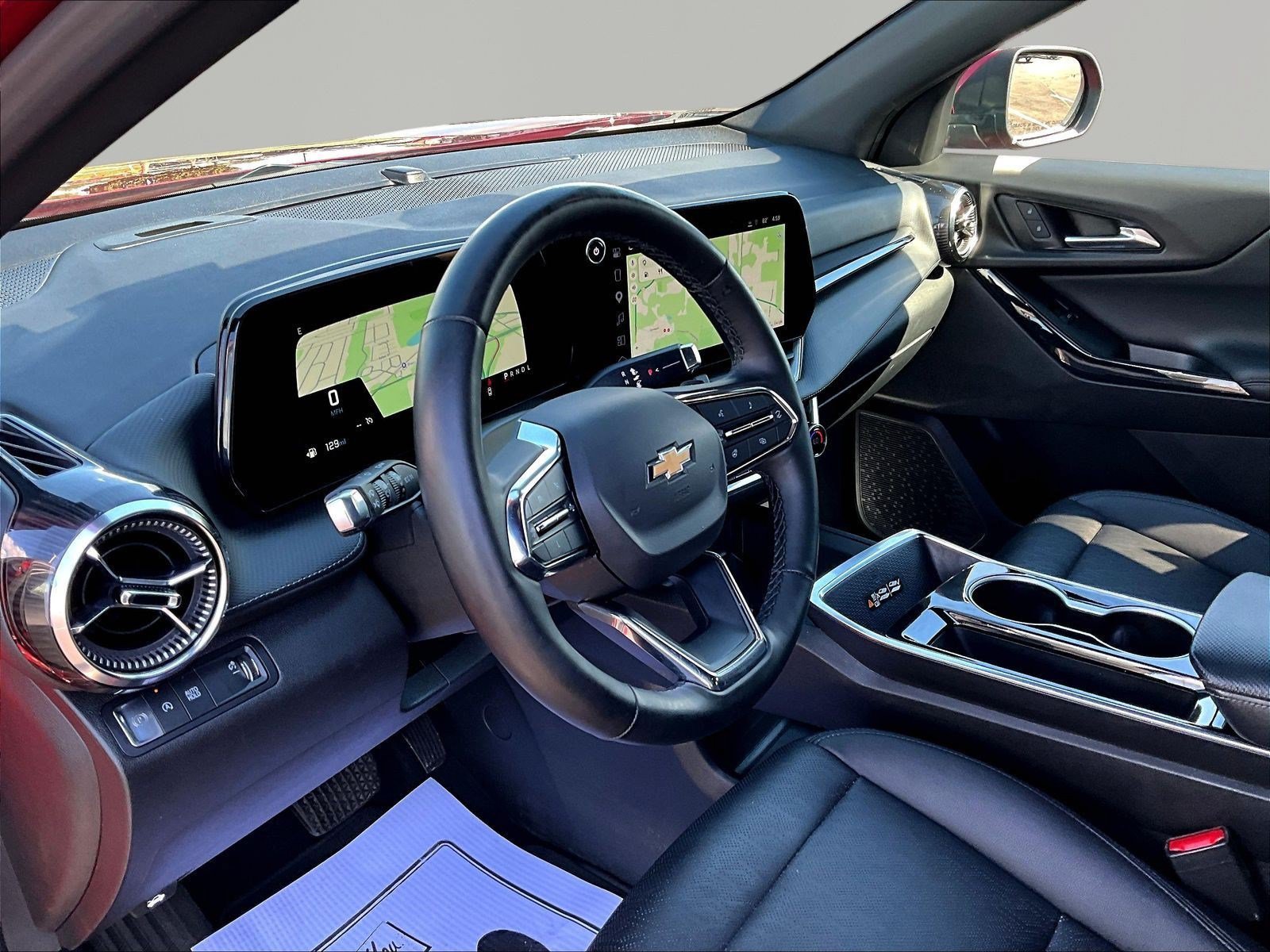 Used 2025 Chevrolet Equinox LT w/ Convenience Package II FWD image 17