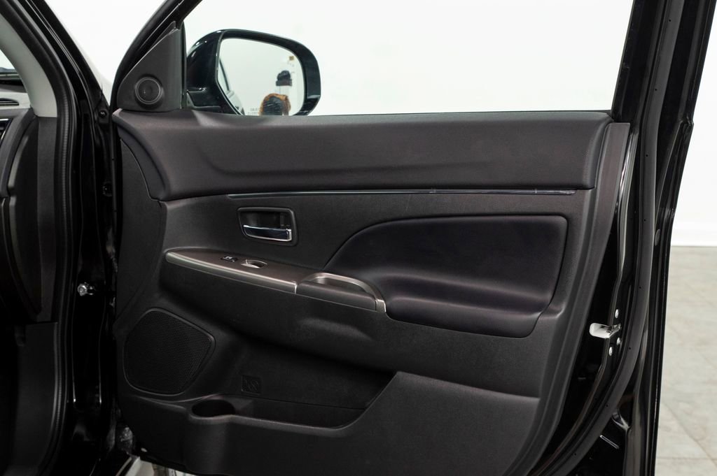 Used 2024 Mitsubishi Outlander Sport SE image 12